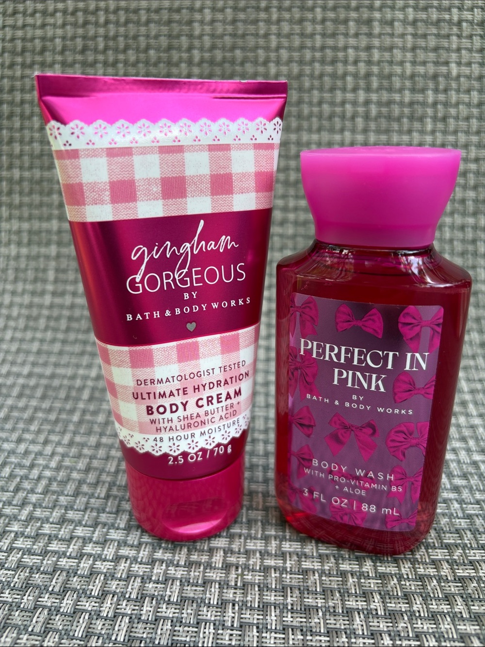 Bath & Body Works Travel Gingham Gorgeous body cream & Perfect in Pink body wash